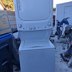 GE Washer & Dryer Combo (Pre-Owned)