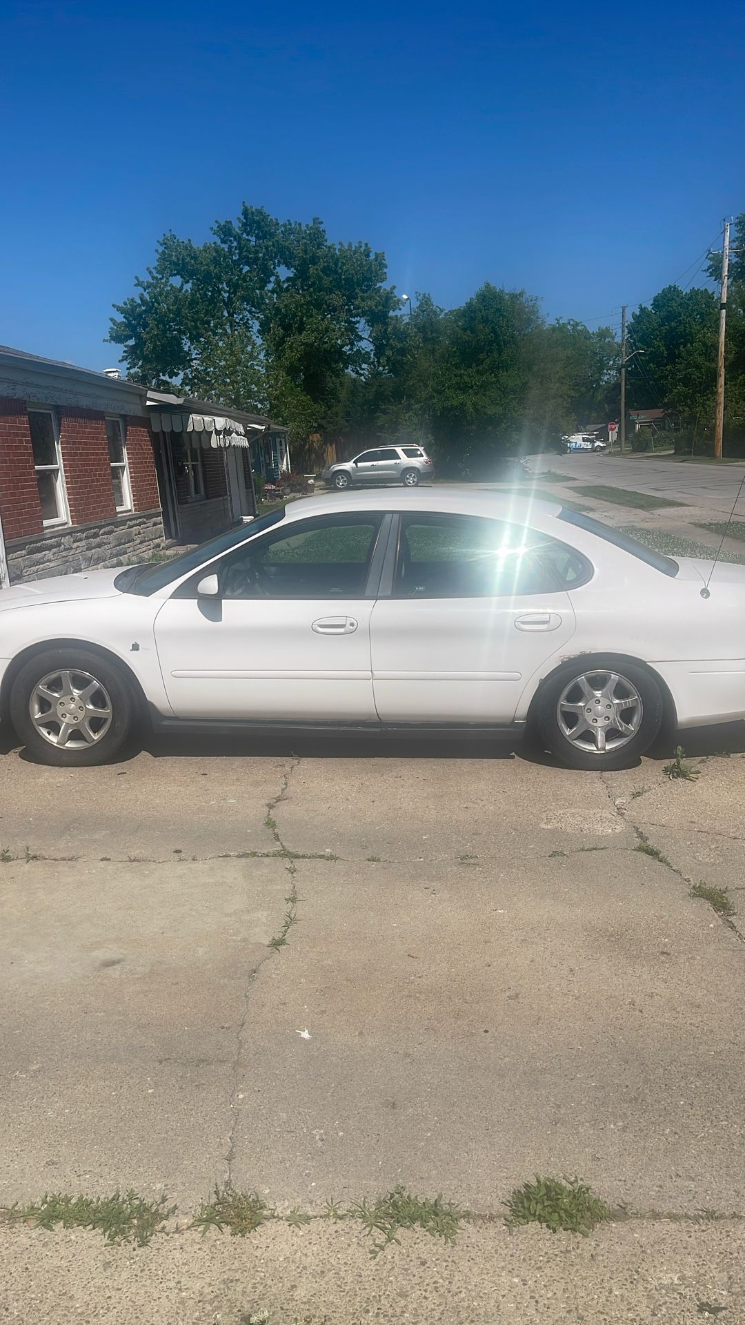 2000 Ford Taurus