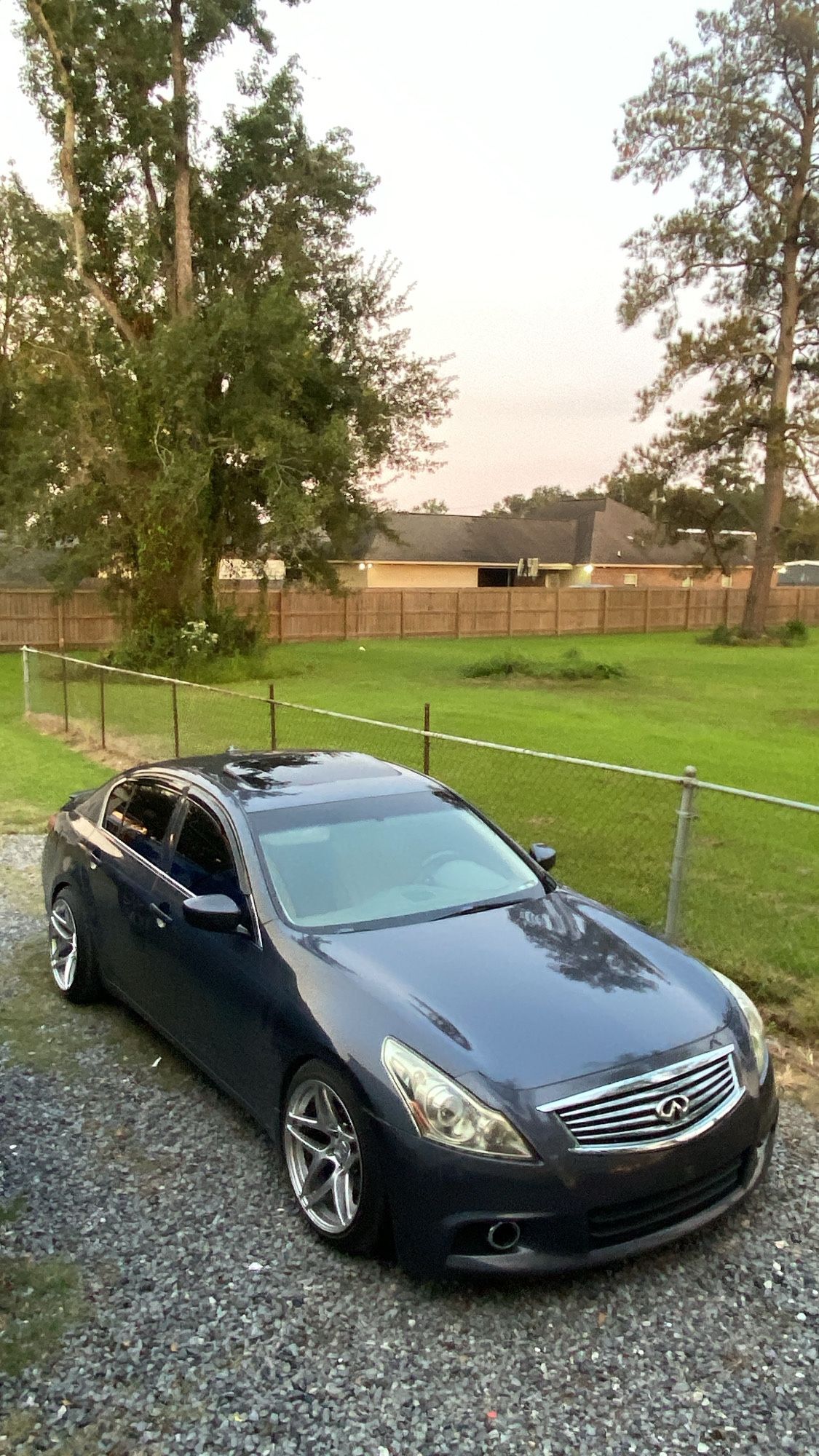 2011 Infiniti G37