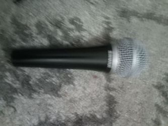 Shure Dynamic Handheld Microphone