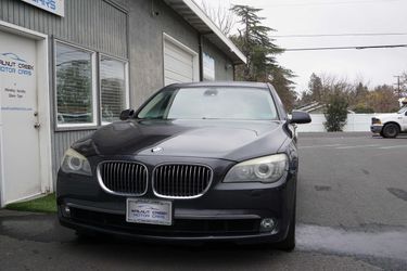 2012 BMW 740Li