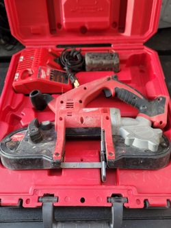Milwaukee m18 battery  bandsaw