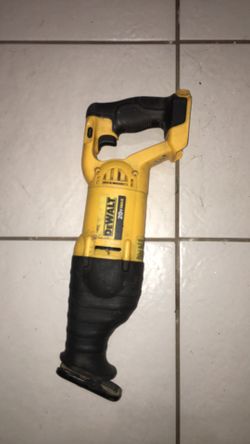 ***dewalt 20v max saw