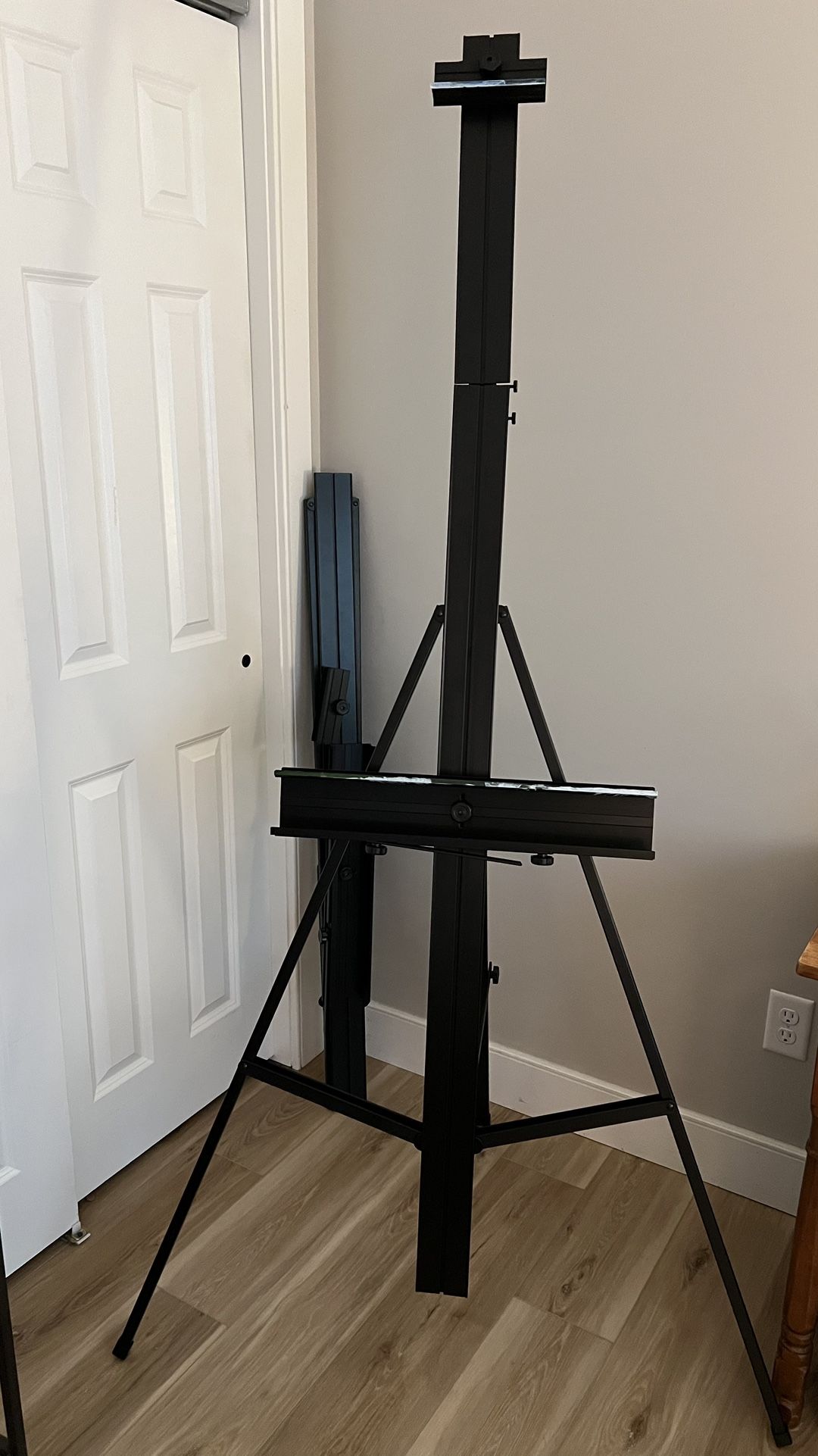 Artist Easel