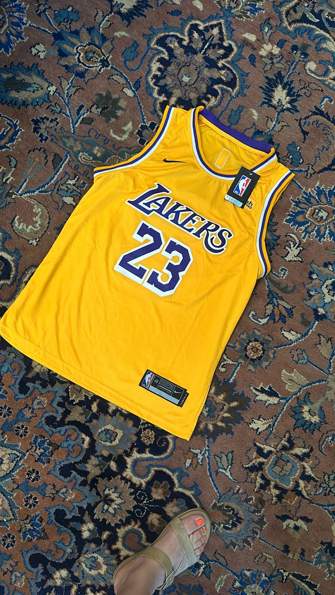 Lakers 24