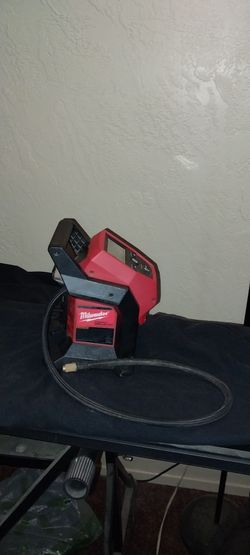 Milwaukee M12 Compact Inflator (Model 2475-20