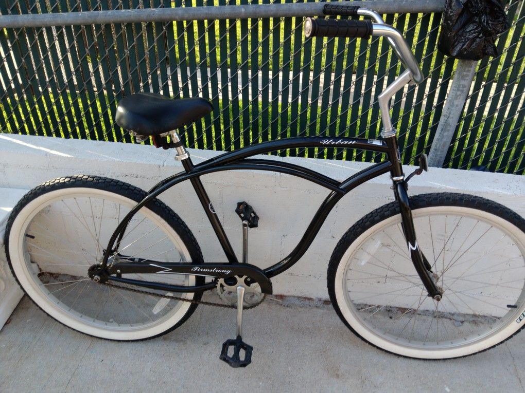 Beach Cruiser. 26"tires. Firmstrong