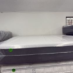 KING SIZE CASPER MATTRESS & BOX SPRINGS BED SET