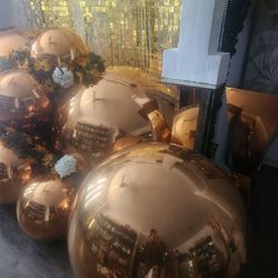 8 mirror spheres with pump