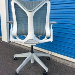 Herman Miller Cosm Office Chair 2023 