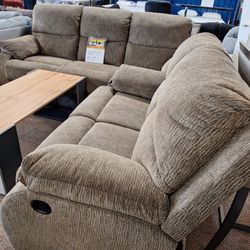 66504.... Sofa And Love Seat Reclinig 