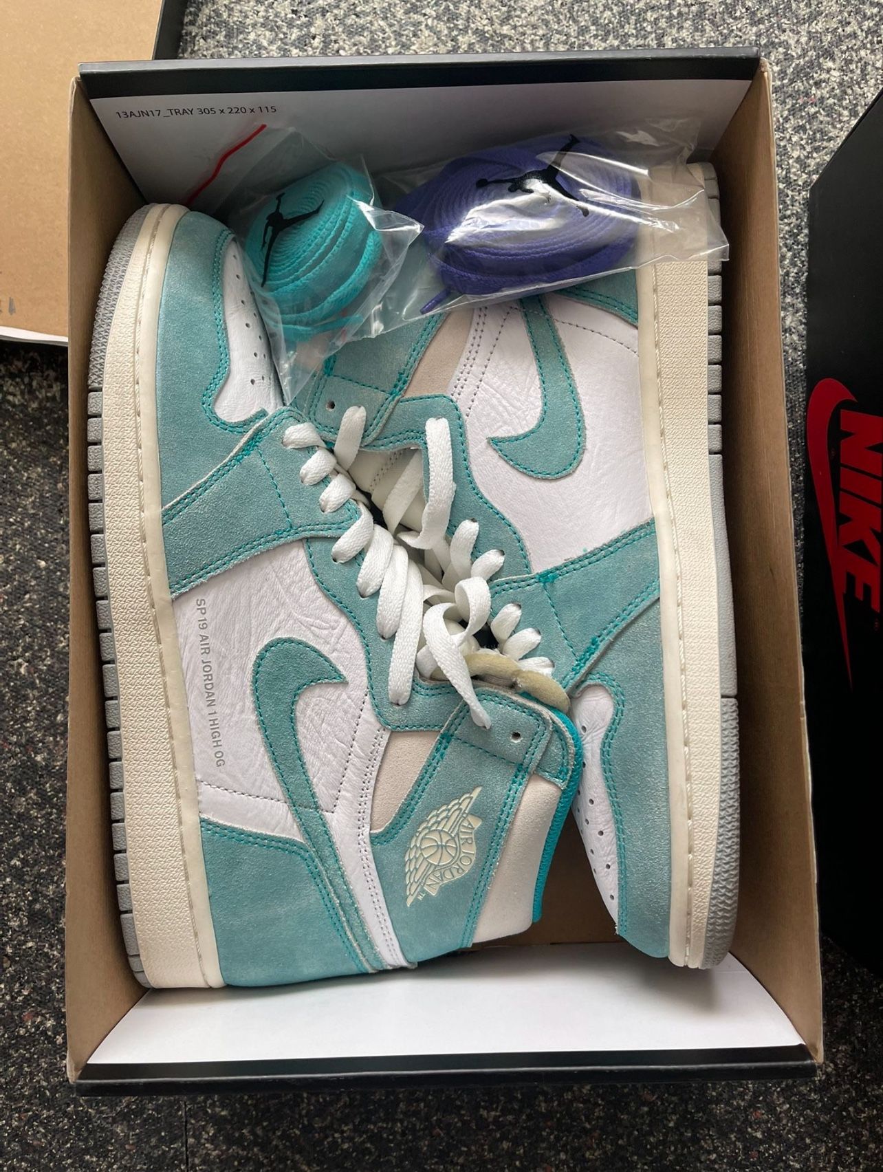 Air Jordan 1 Retro High OG | Turbo Green