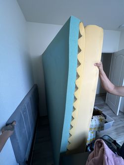 Queen foam mattress