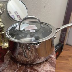 Olla 3 Qt. Tri- Ply Con Tapa Coladora