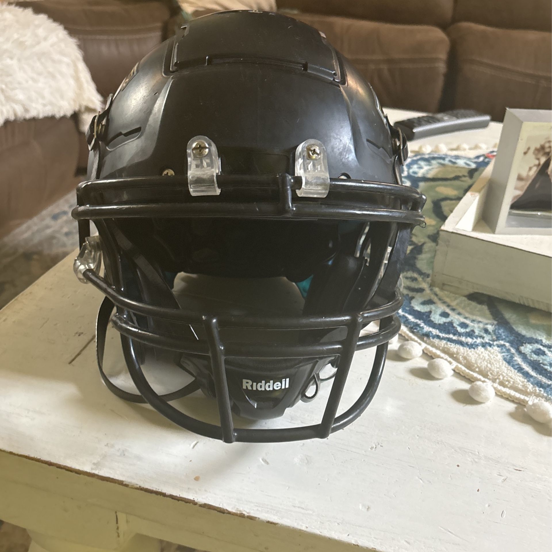 2023 f7 with speedflex chinstrap