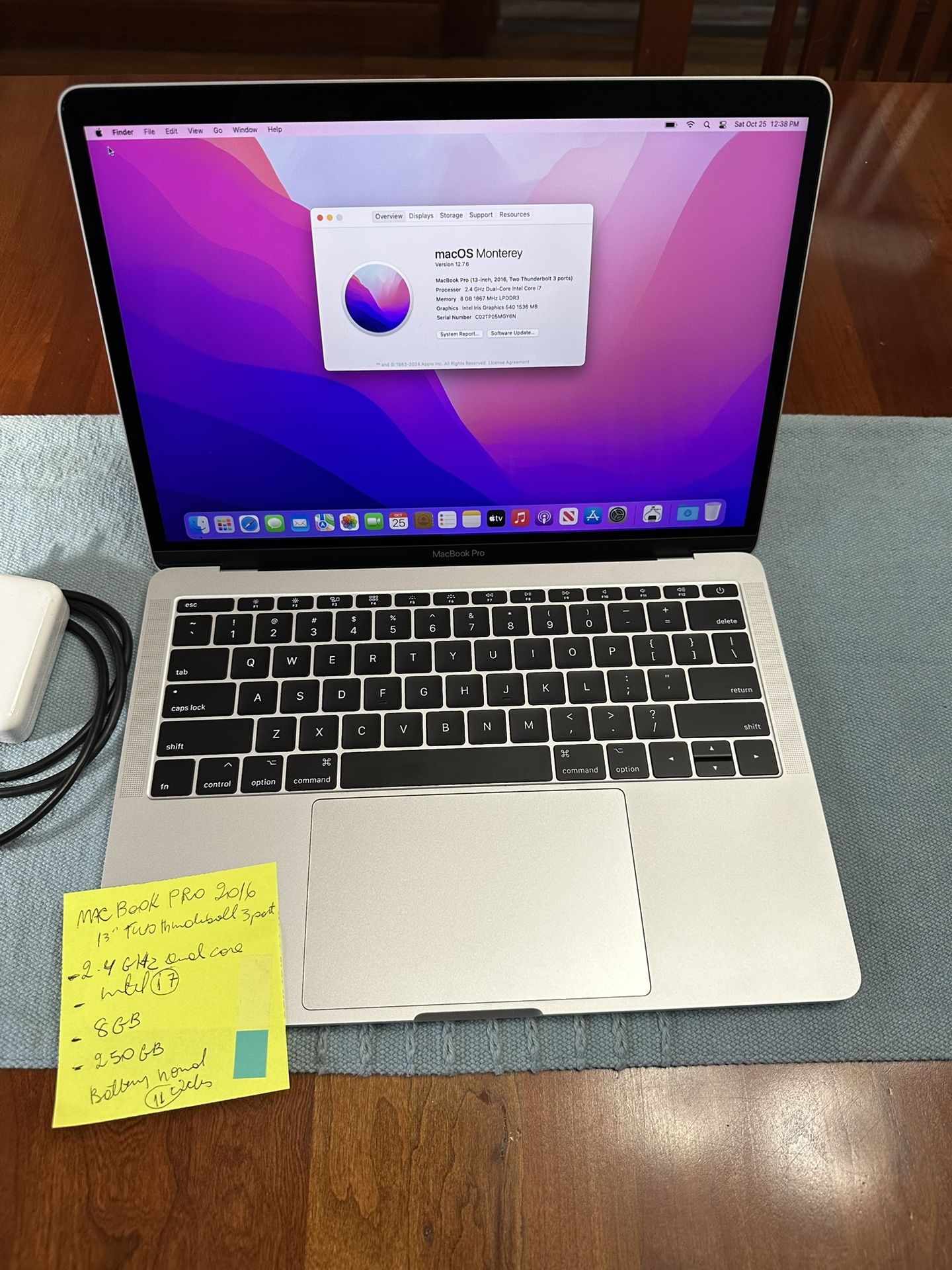 2016 Apple MacBook Pro 13" 2016 2.4GHz i7 8GB 250GB SSD   