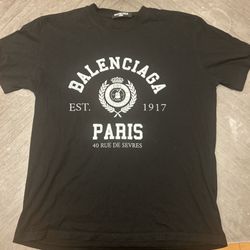 Balenciaga Paris Tee Size Medium