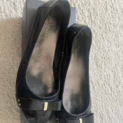 Women’s Black Flats Size 6.5