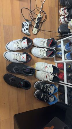 5 pairs of Jordan’s size 11 size 11.5