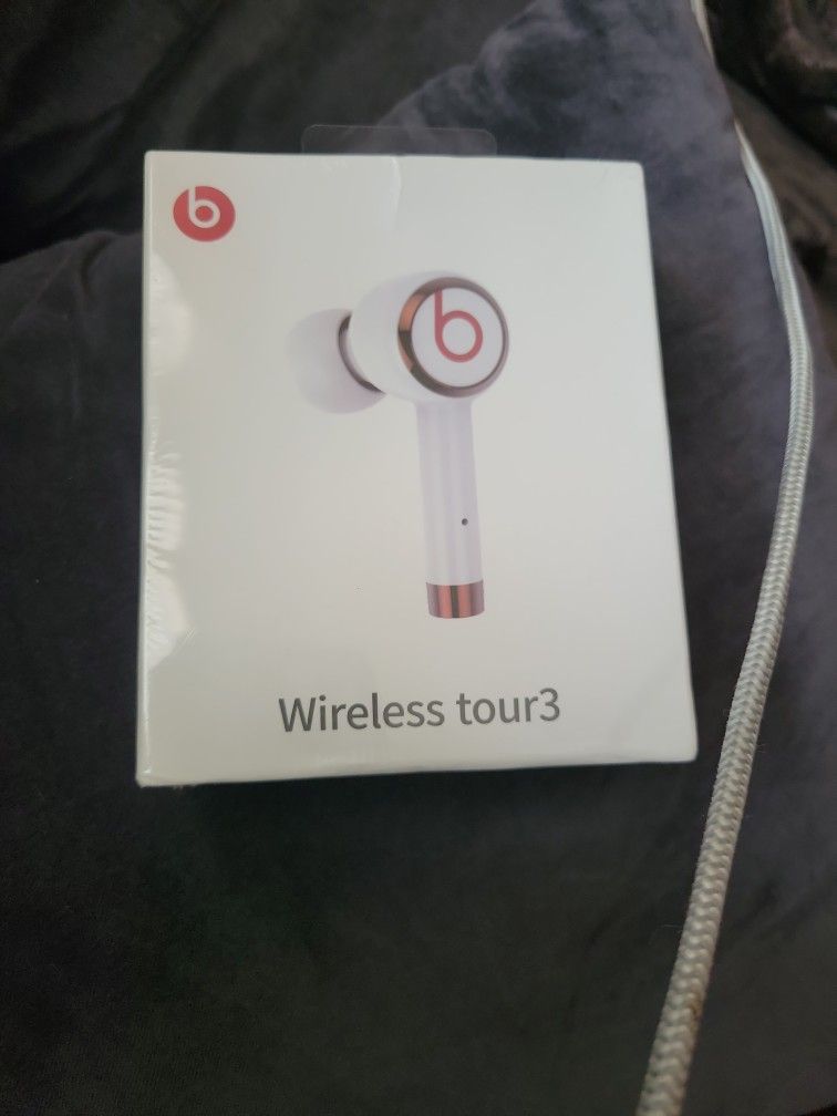 Beats Wireless Tour 3