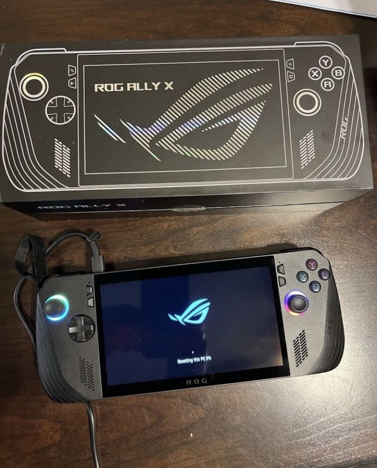 ASUS ROG Ally X 7" 120Hz 1080p Handheld (Z1 Extreme, 24 GB RAM, 1 TB SSD, Black)