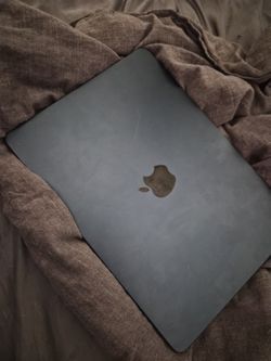 MacBook Air 2022 Midnight Blue