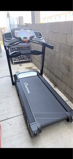 Nautilus T618 Treadmill