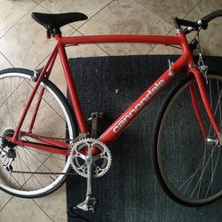 56cm Cannondale R300 