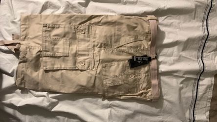 Size 40 cargo shorts new