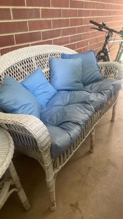 White wicker patio set