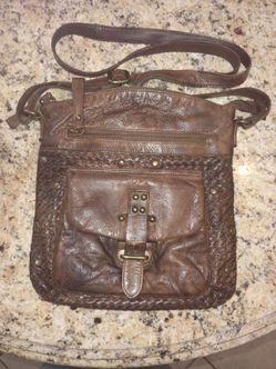 Harbour Woven Soft Leather Crossbody Bag with Front Pocket - Cognac
Harbour 2Nd, $25.00 firm