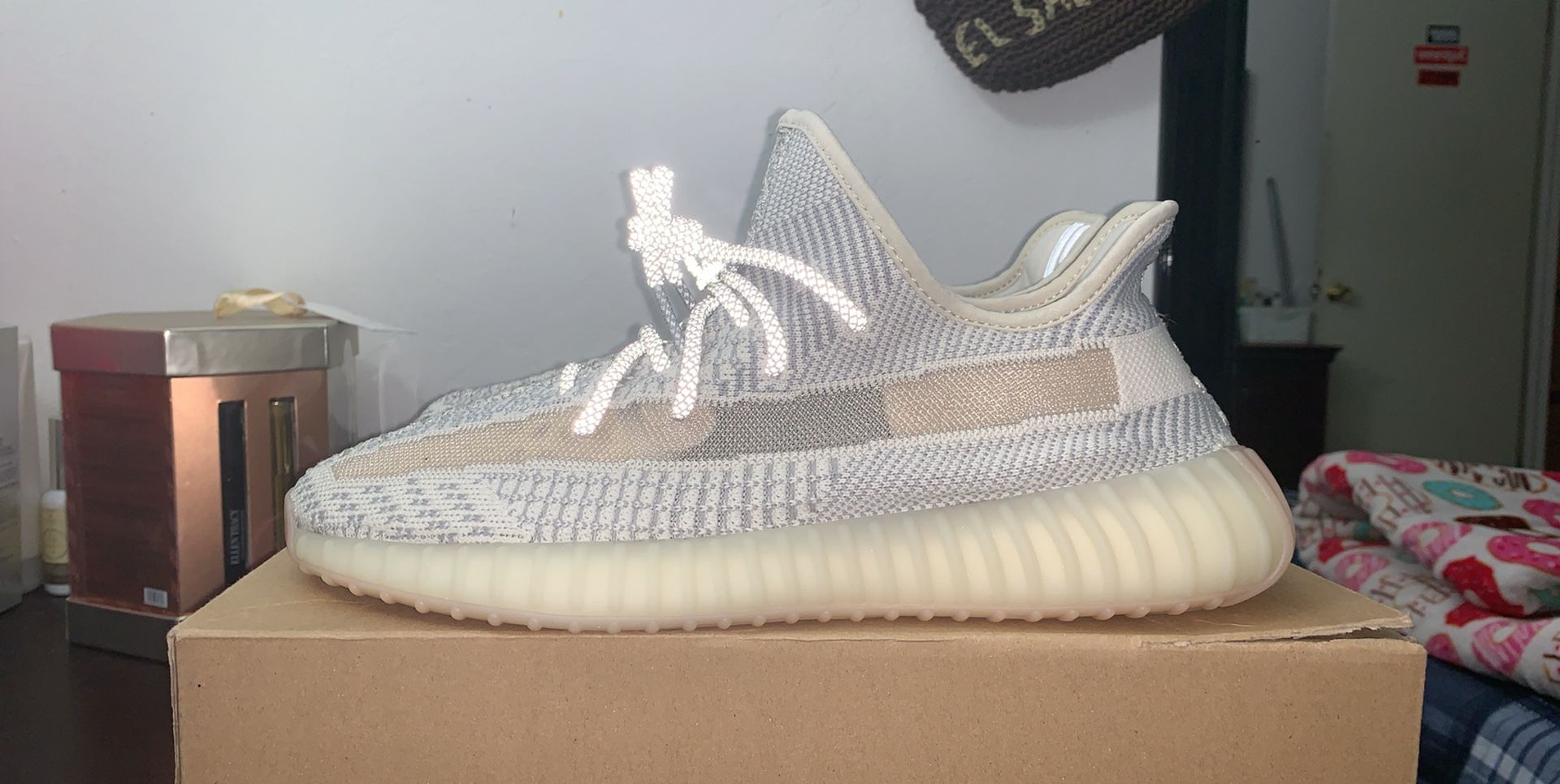 ⭐️⭐️Adidas Yeezy Boost 350 v2 Lundmark Non Reflective Size 10.5 Used 100% Authentic⭐️⭐️