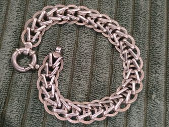 Vintage Italian V-Circle Bracelet ~ IBB