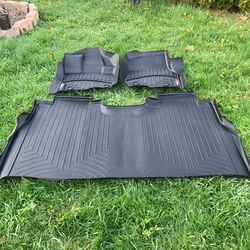 Weather tech Floor mats in Good Condition, They’’ll Fit: 2015 to 2020 Ford F150 Crew Cab Trucks.
