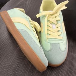 Sneakers, sandals,bathing suit cover up and jewelry Bundle