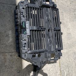 2020-2022 Ford Explorer Radiator Suppor And Shutter