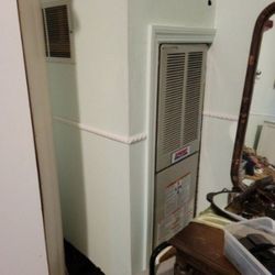Gas Forced Air Furnace For Apartment 900sf $250