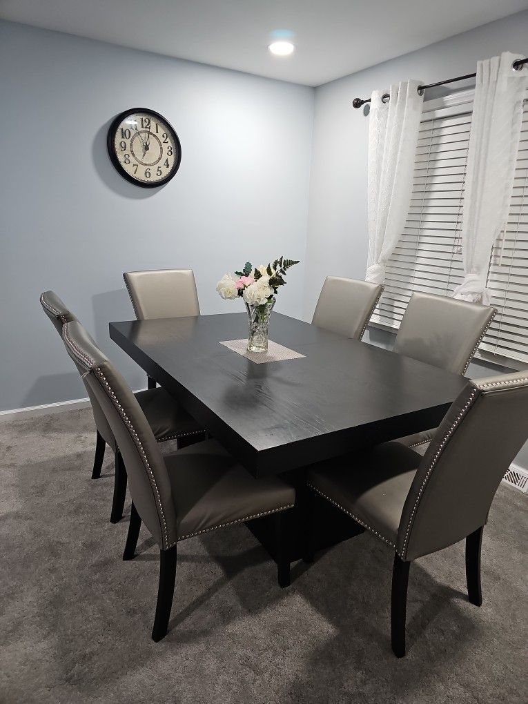 Table With Leaf, 6 Chairs