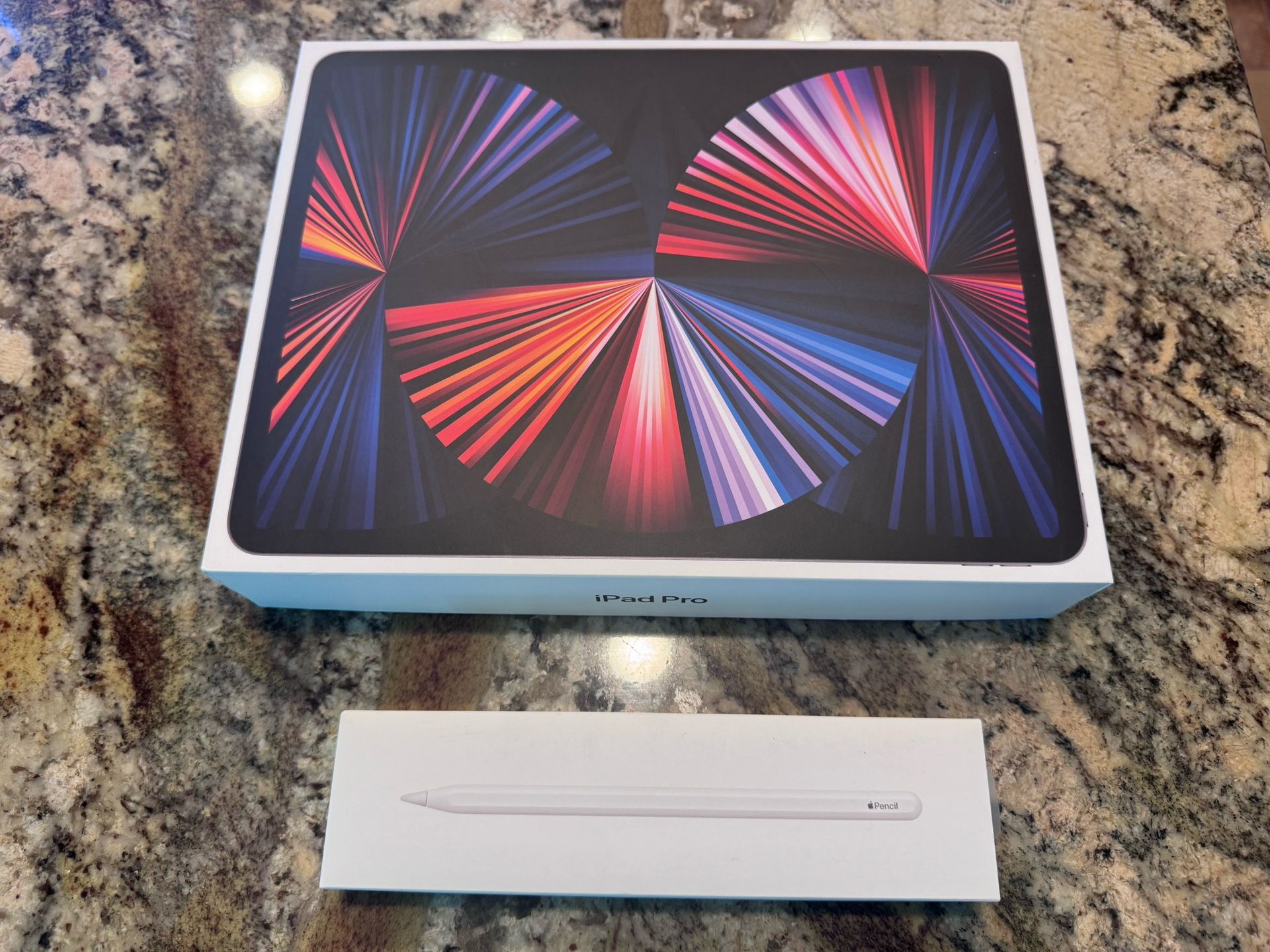 Apple iPad Pro 12.9in (5th Gen.) 256GB WiFi Space Gray with Pencil