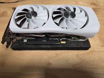 NVIDIA Geforce RTX 4070 white
