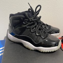 Kids Jordans Retro 11s