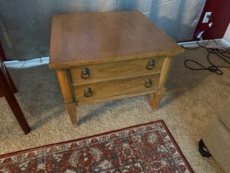 Vintage Neoclassical Wood 2-Drawer End Table Nightstand Lion Hardware