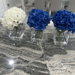 Floral Decoration To Your Artificial Taste