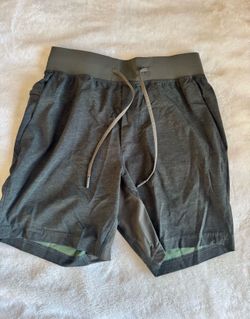 Men’s lululemon shorts