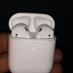 Apple AirPods 2nd Generation Never Used Bluetooth iPhone Earbuds 