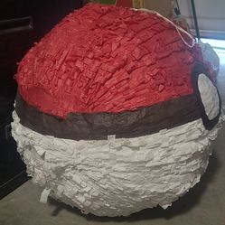 Pokeball Piñata