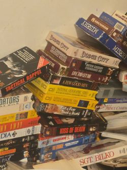 Selling 2,000+ vhs movies
