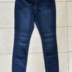 Women fashion nova High Rise Skinny Jeans Size 13/14