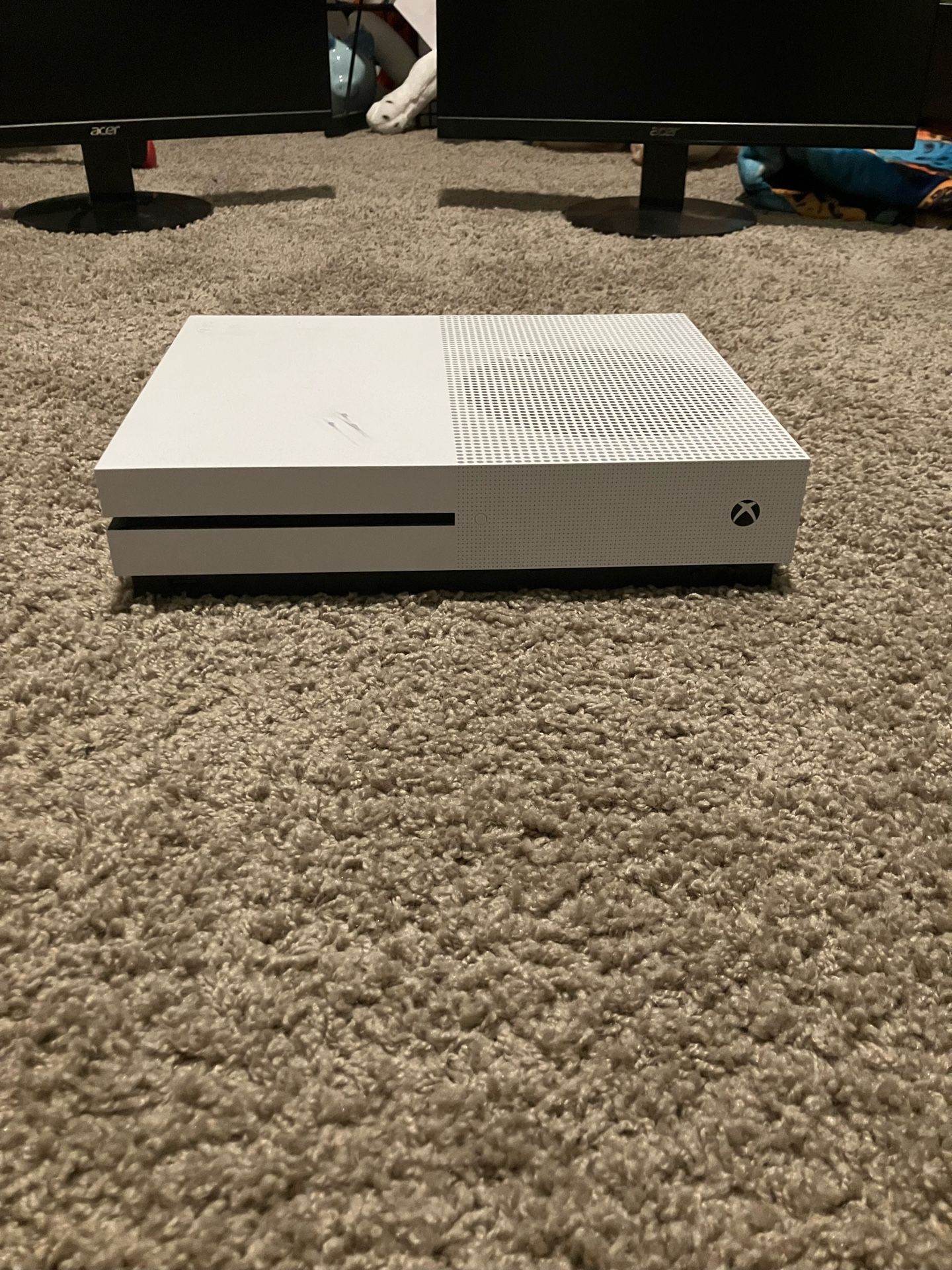 Xbox One S