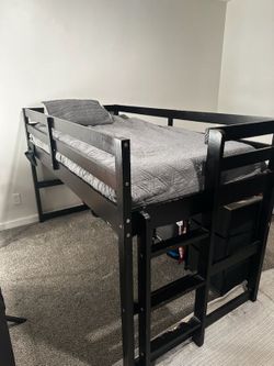 Loft Bed - Twin Size
